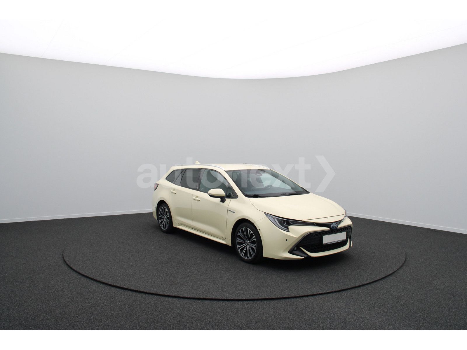 Toyota Corolla 2.0 Hybrid Business Edition - Samsaru's Car Outlet