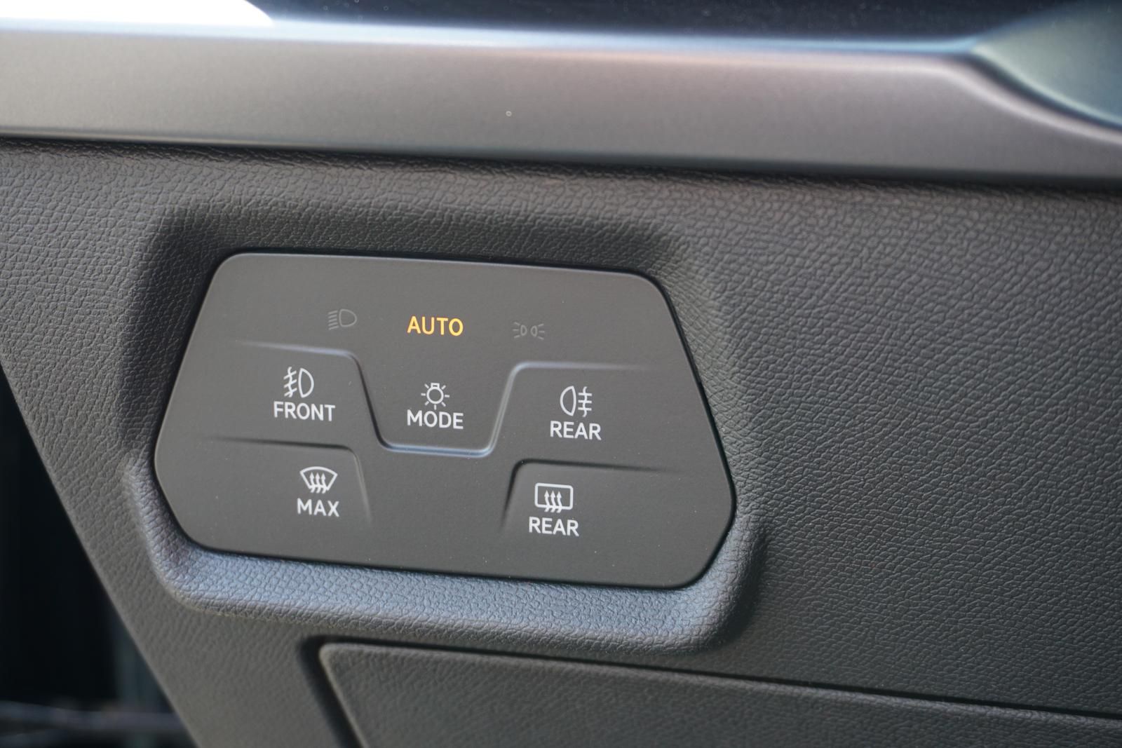 Cupra Leon Sportstourer 1.5 eTSI DSG - Samsaru's Car Outlet