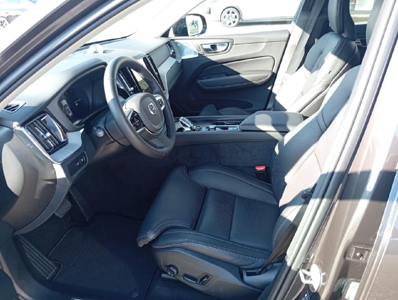 Volvo XC60 T8 Ultra Dark Plug-In Hybrid AWD/B&W/AHK