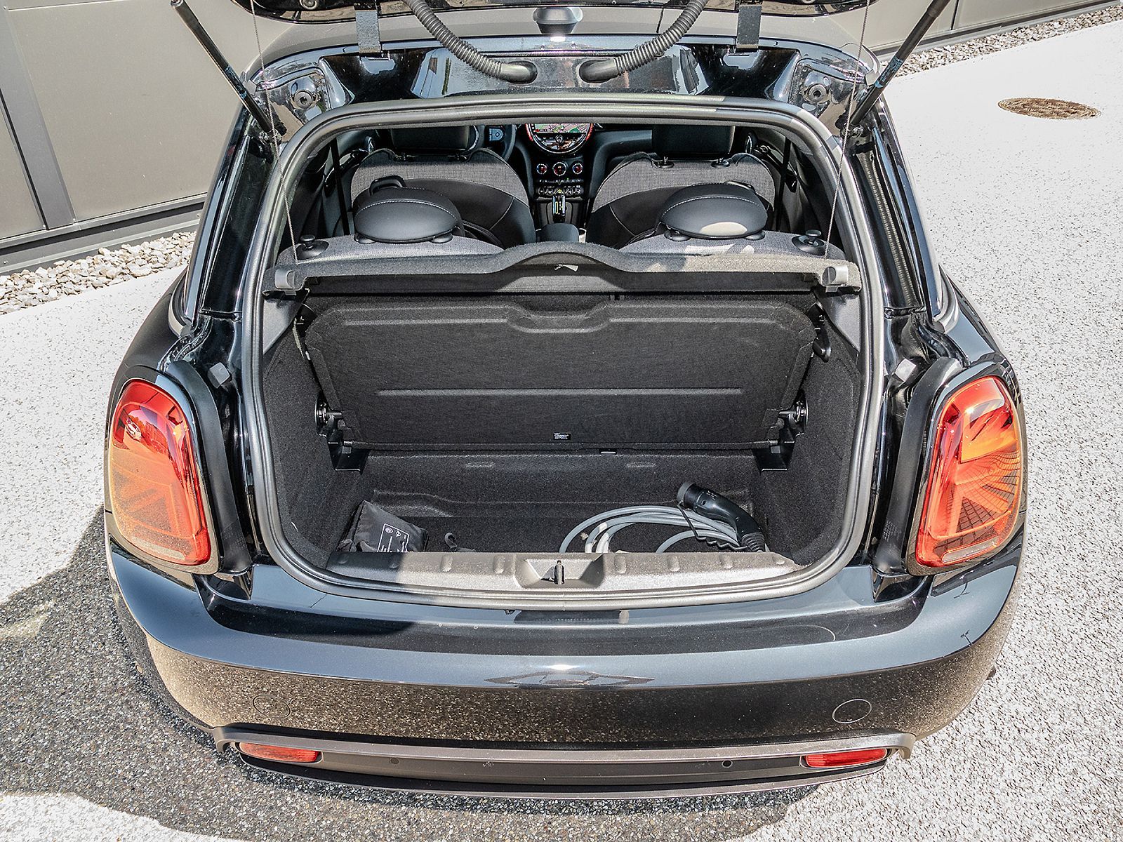 MINI Cooper SE 3-T - Samsaru's Car Outlet