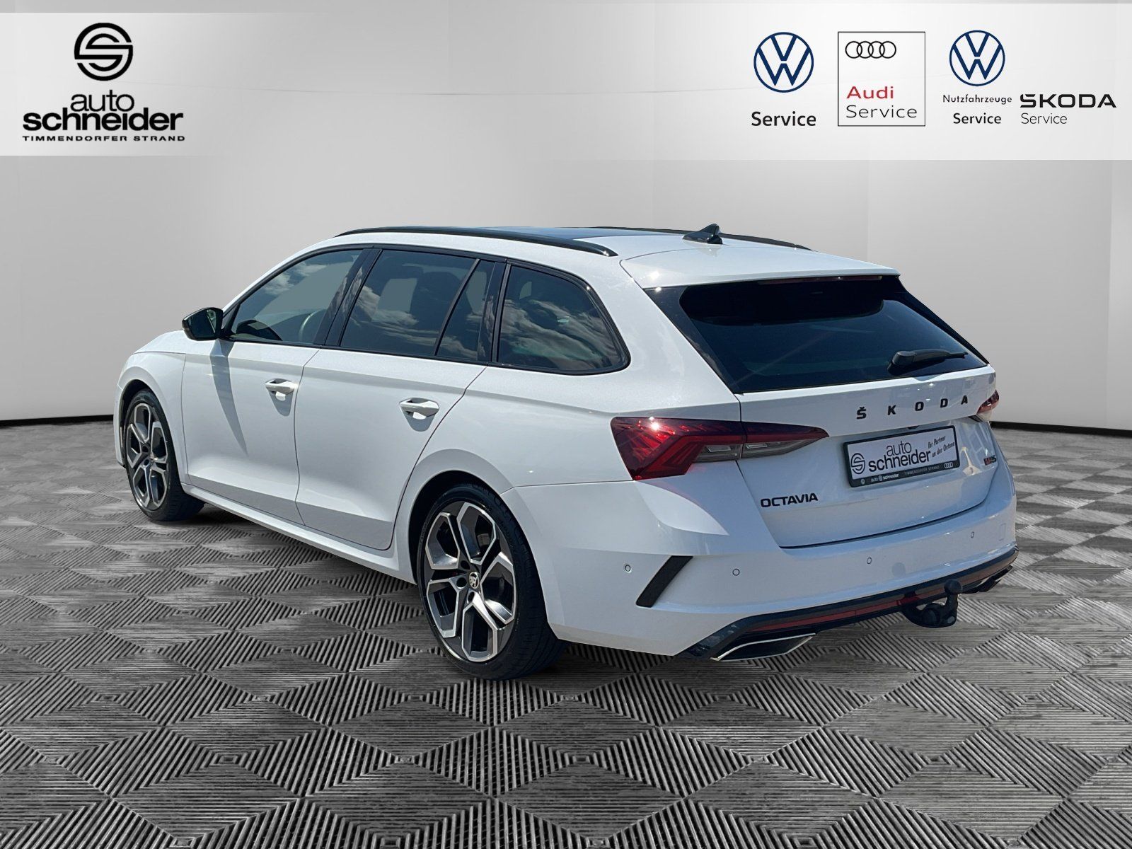Skoda Octavia Combi RS 2.0 TSI DSG First Edition - Samsaru's Car Outlet