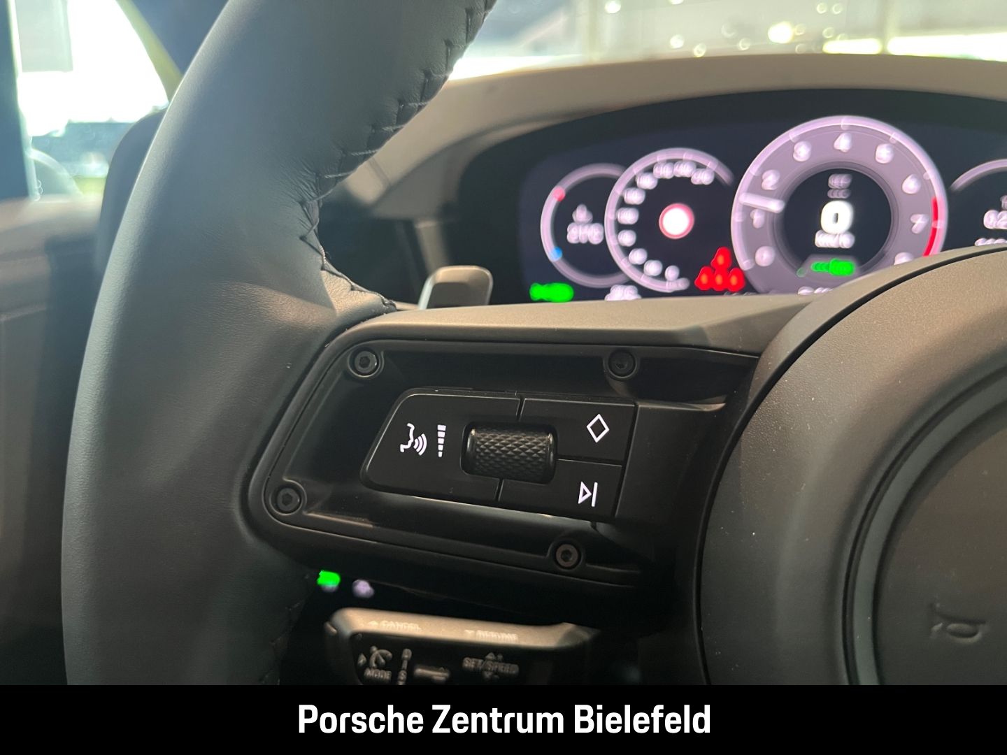 Porsche Cayenne E-Hybrid Coupe Panoramadach LED-Matrix