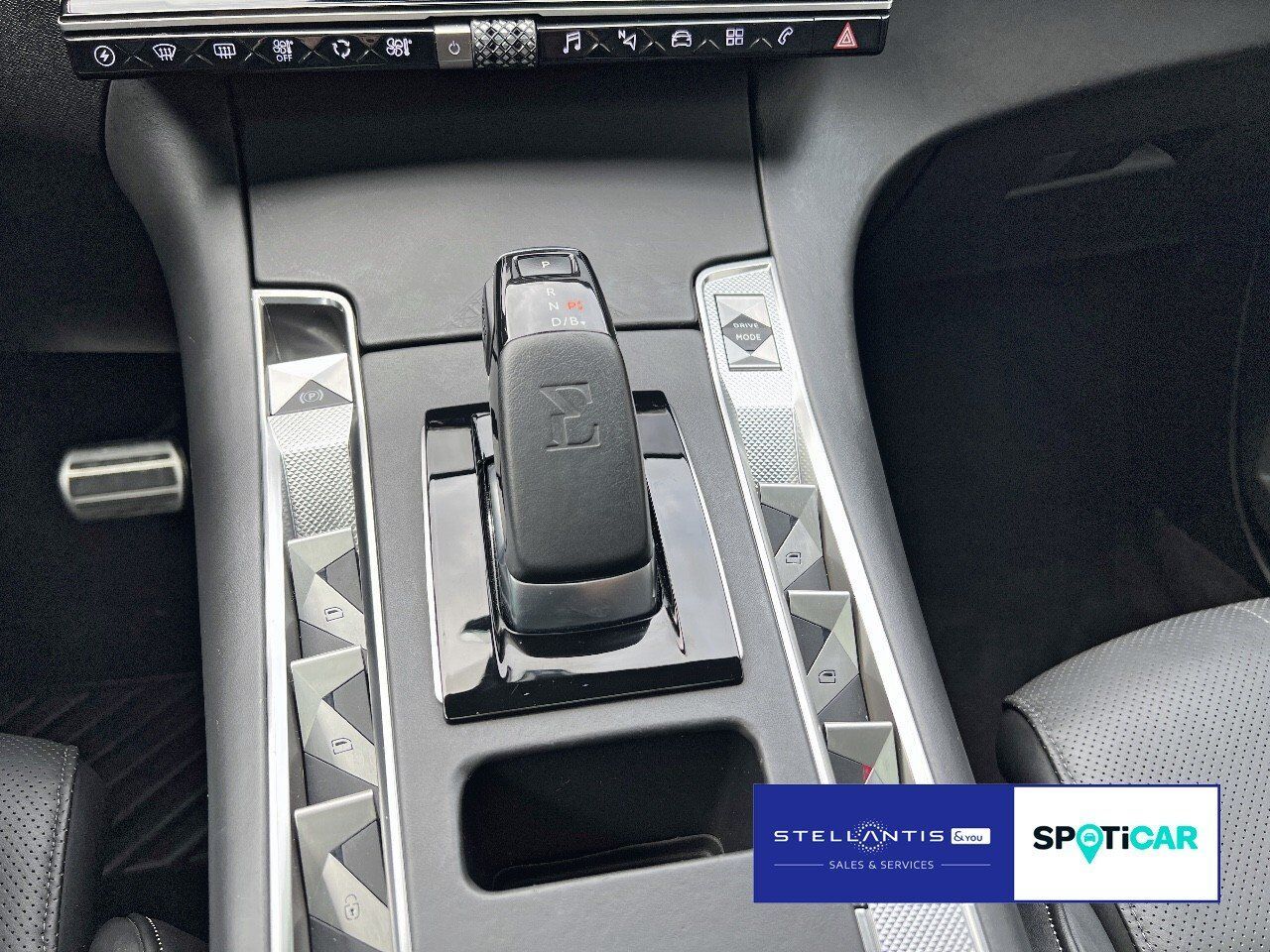 DS Automobiles DS 7 Crossback E-Tense Hybrid Louvre S&S (EU6d)