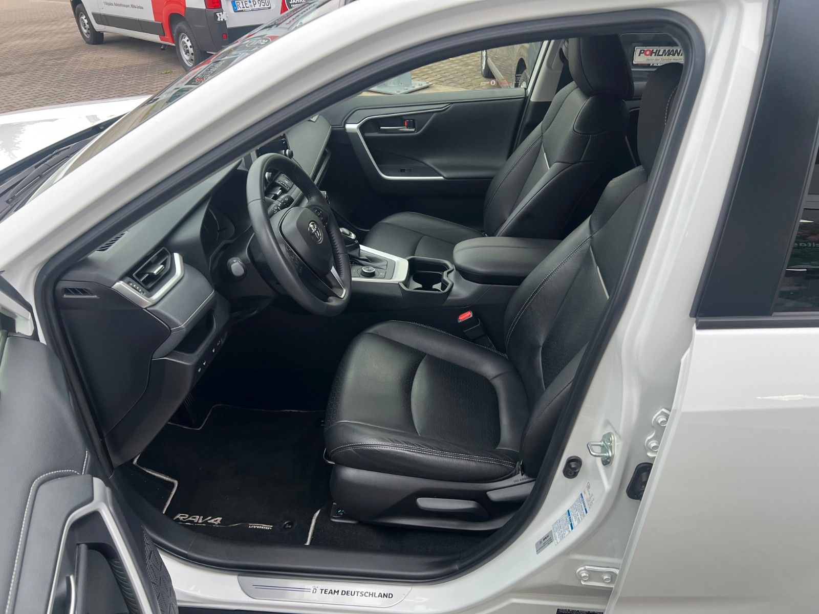 Toyota RAV 4 Hybrid 4x4 Team Deutschland AWD*4WD*NAVI