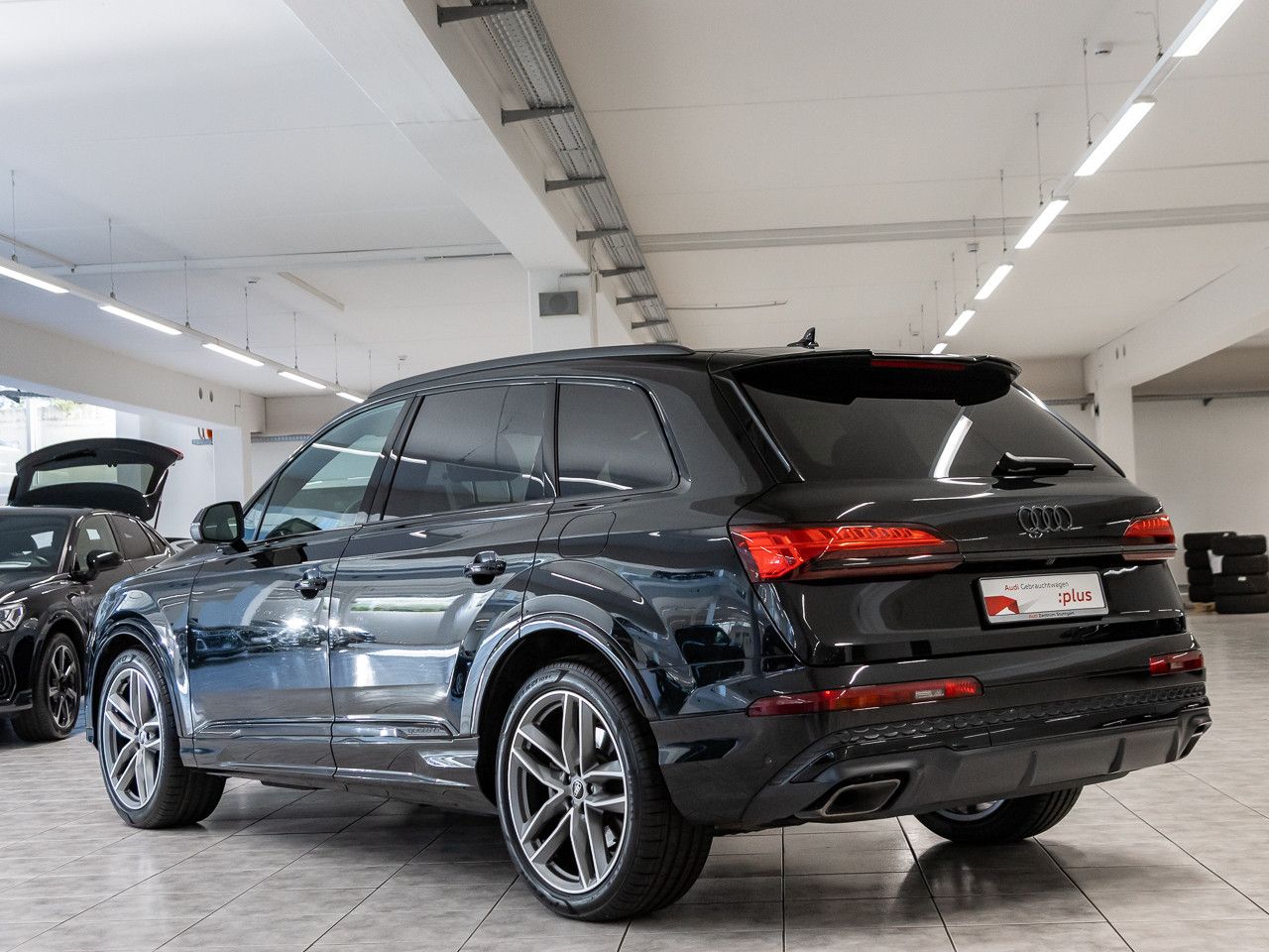 Audi Q7 SUV TFSI e S line 55 TFSI e quattro tiptronic