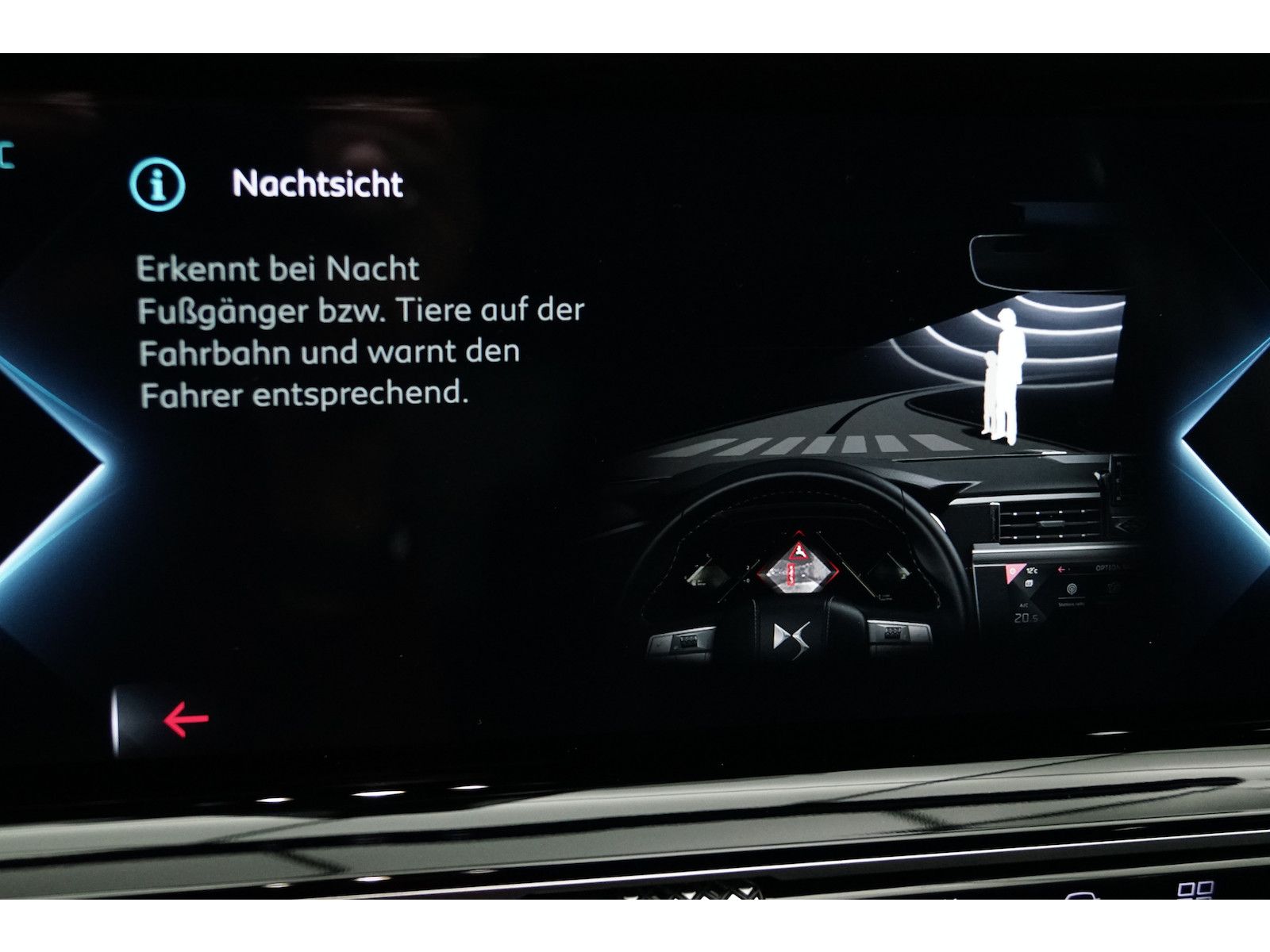DS Automobiles DS9 E-Tense 225 Performance Line+ Nachtsicht