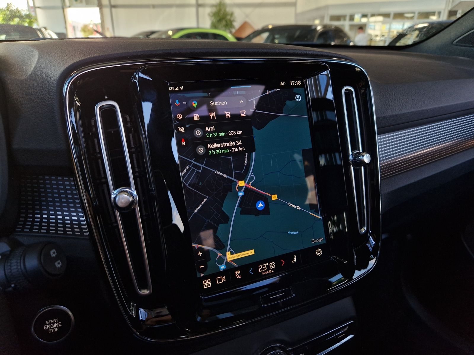 Volvo XC40 Ultra Dark PANO KLIMA ALU AHK NAVI