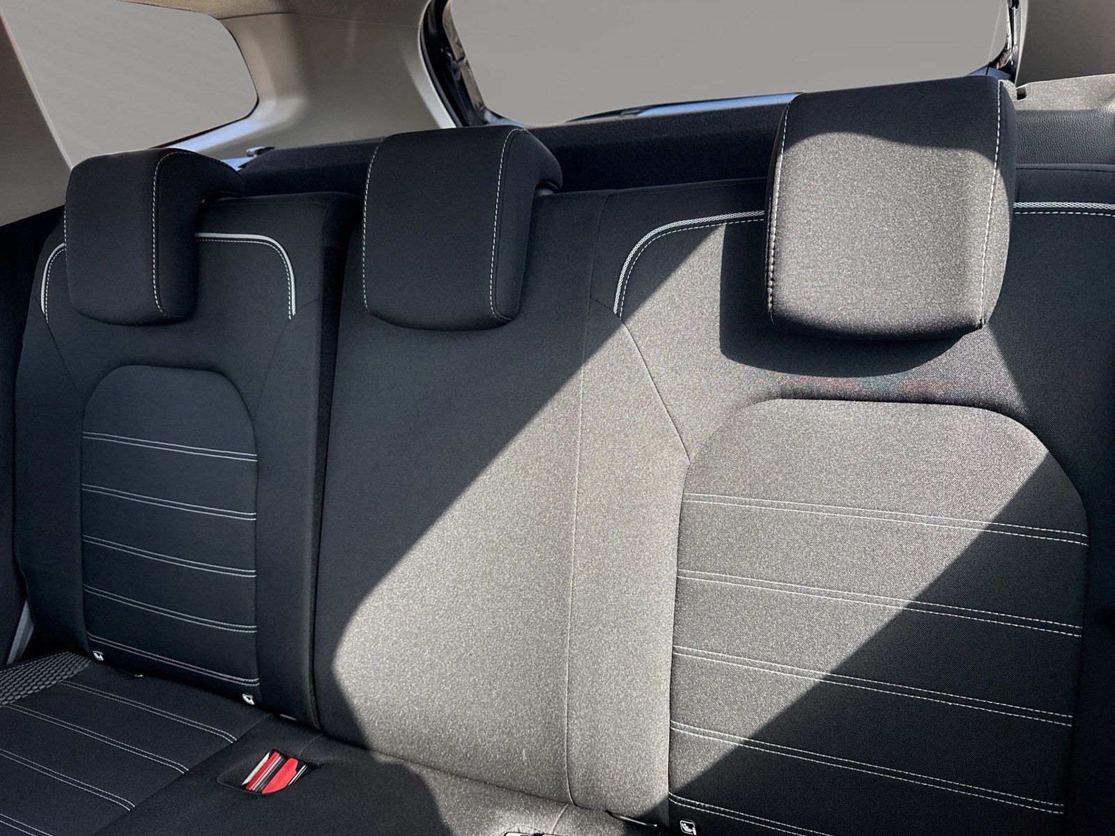 Dacia Duster Prestige dCi 115 2WD - Samsaru's Car Outlet