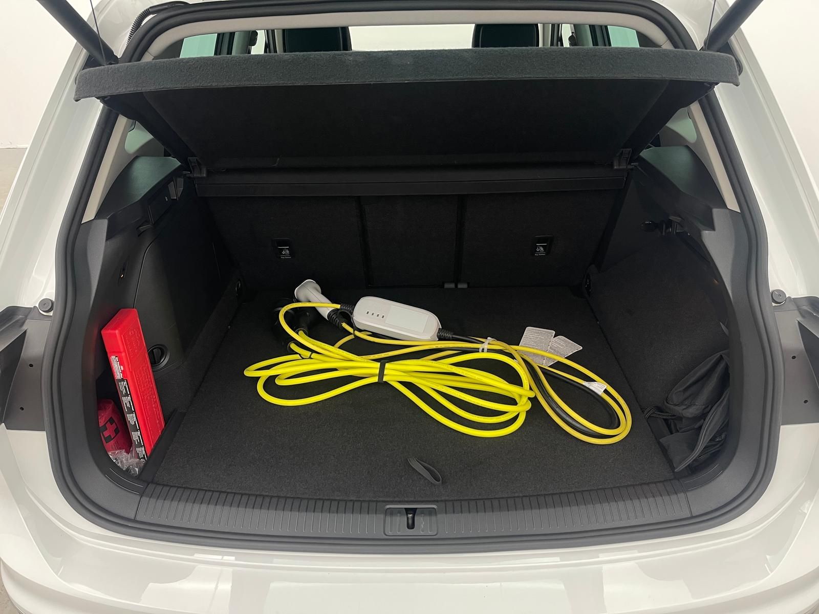 Volkswagen Tiguan Elegance eHybrid *HuD*MATRIX*AHK*ACC*KEY*