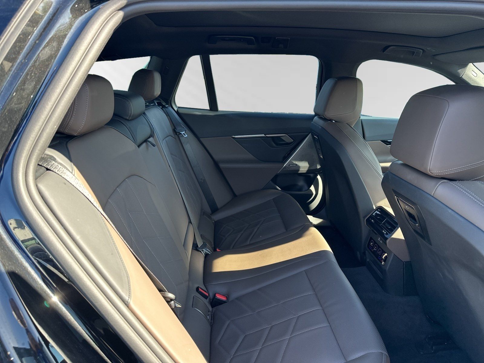 BMW 520i Touring M Sport|AHK|Pano|20"LMR|Standhzg.