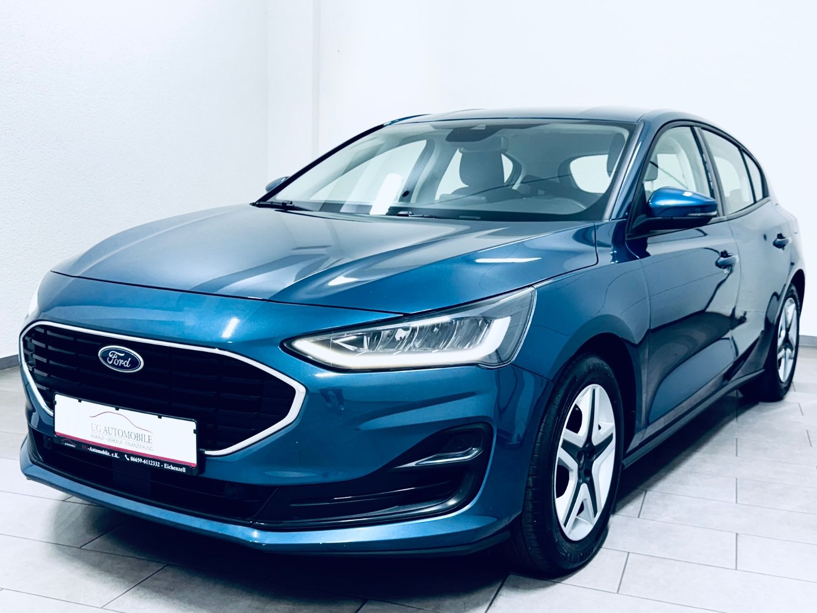 Ford Focus Lim. Cool & Connect - Samsaru's Car Outlet