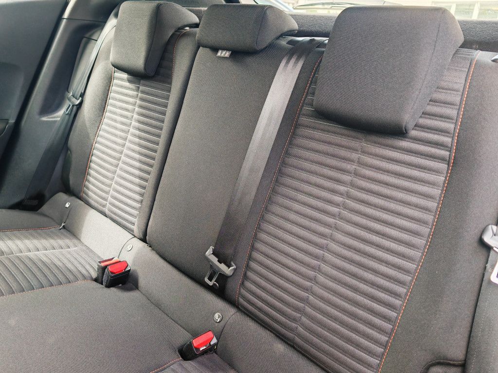 Peugeot 2008 e-2008 ELEKTRO - Samsaru's Car Outlet