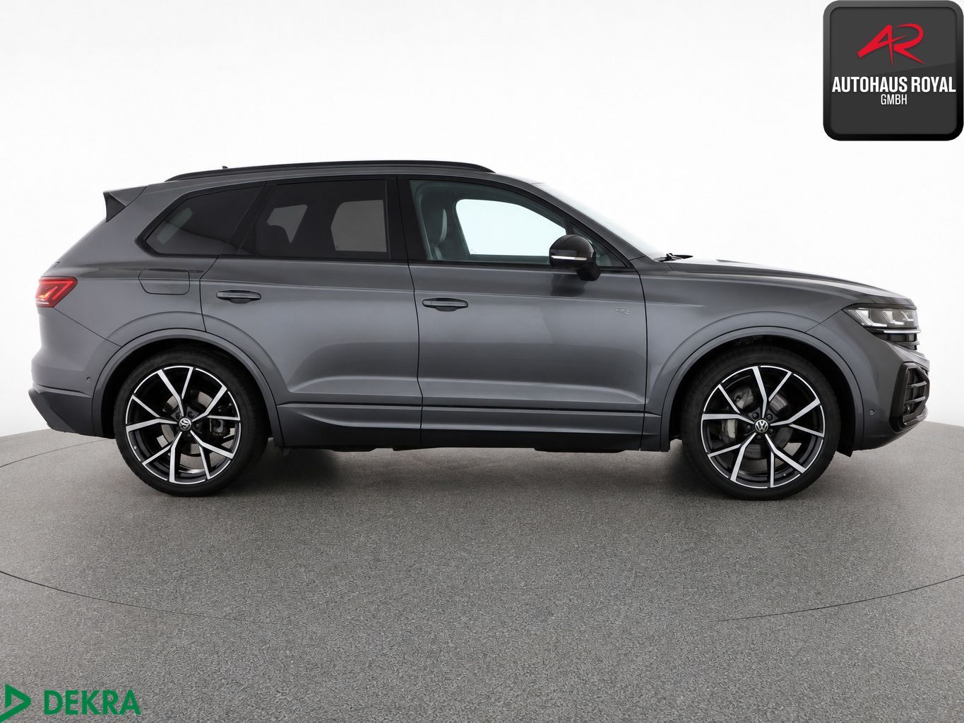 Volkswagen Touareg 3.0 TDI 4M R LINE PANO,HUD,360°,MASSAGE