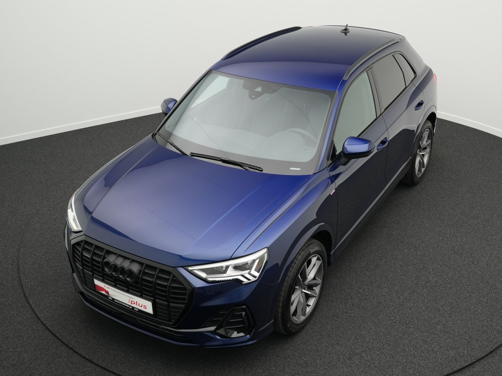 Audi Q3 40 TFSI quattro S line - Samsaru's Car Outlet