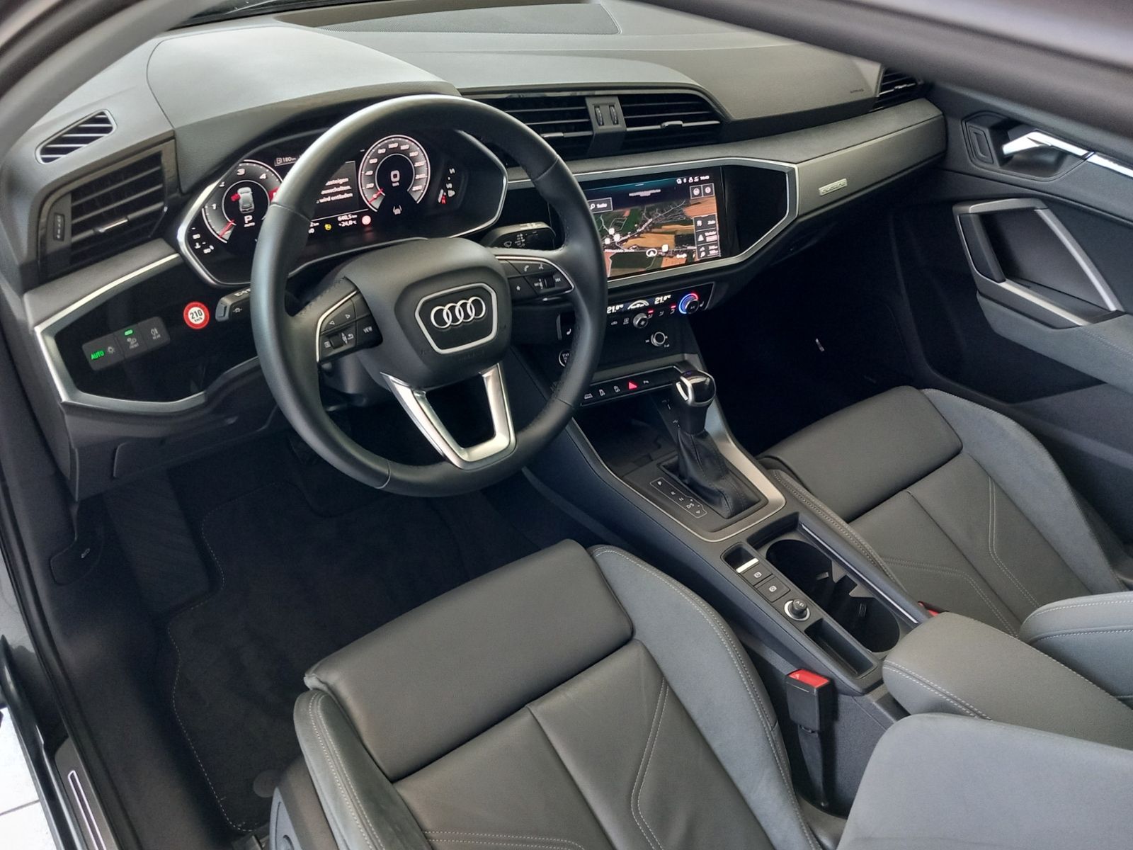 Audi Q3 S line 40 TDI quattro - Samsaru's Car Outlet