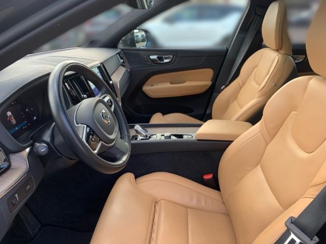 Volvo XC60 B4 AWD Inscription Standheizung Voll LED Ma