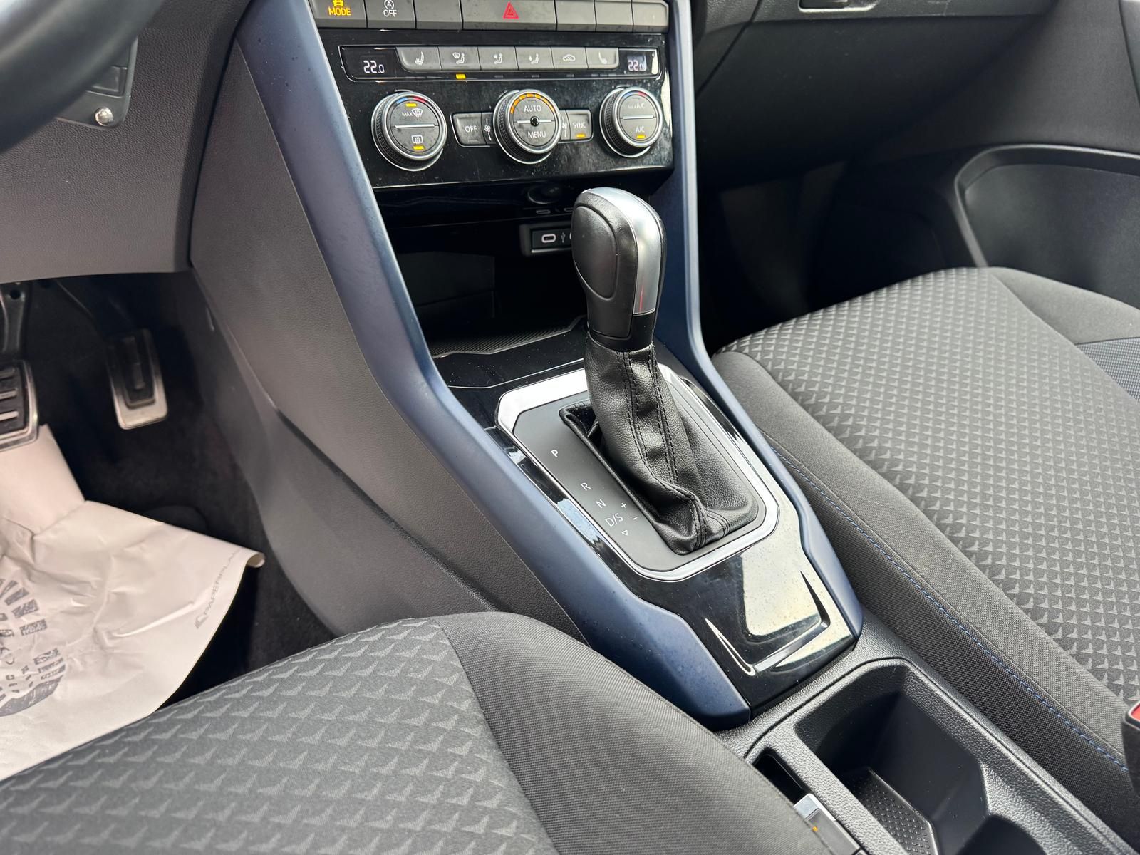 Volkswagen T-Roc 1.5 TSI DSG - Samsaru's Car Outlet