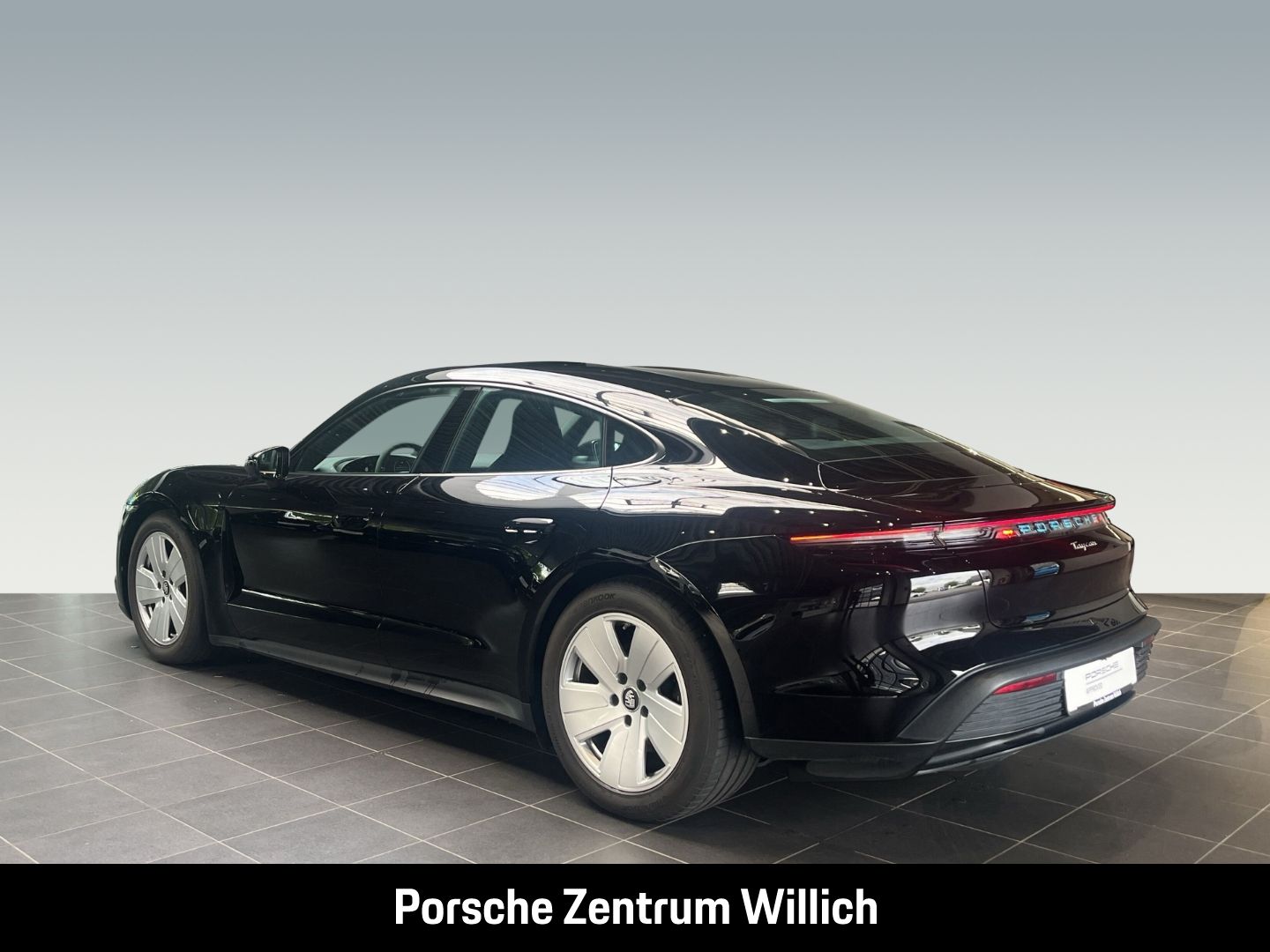 Porsche Taycan Lenkradheizung Lederausstattungen LED