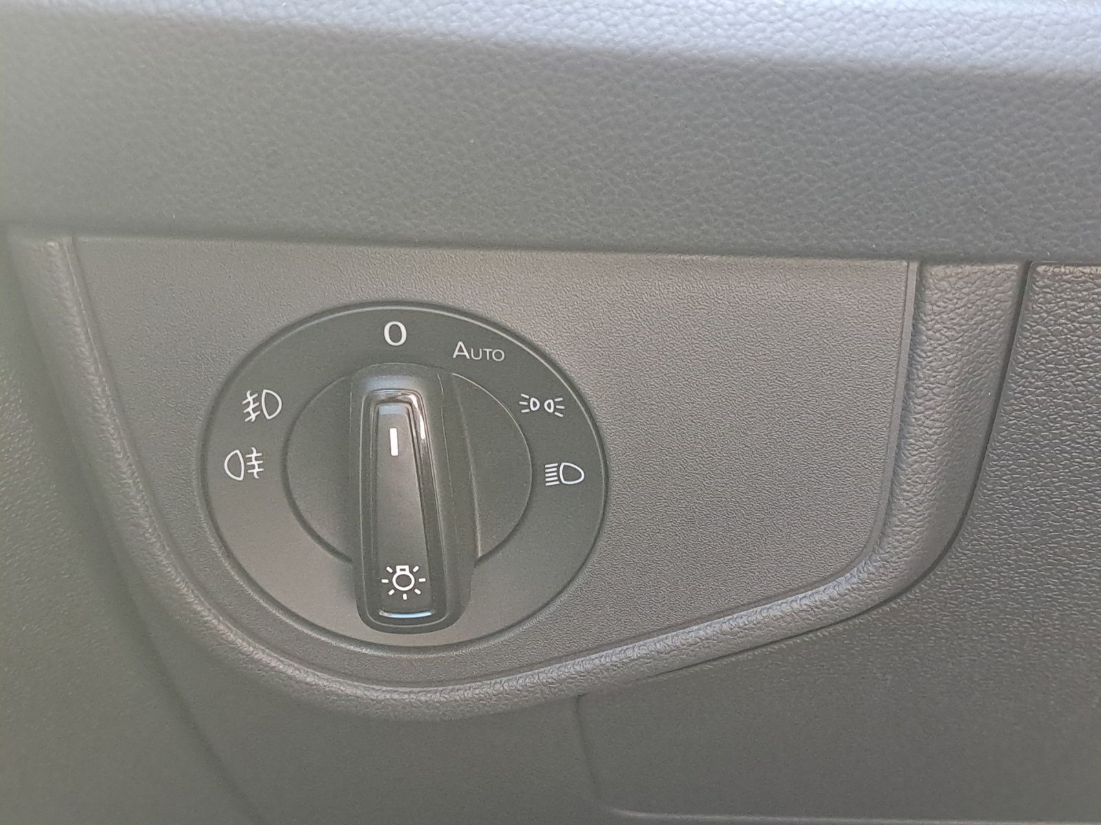 Volkswagen Taigo Style 1.5 TSI - Samsaru's Car Outlet