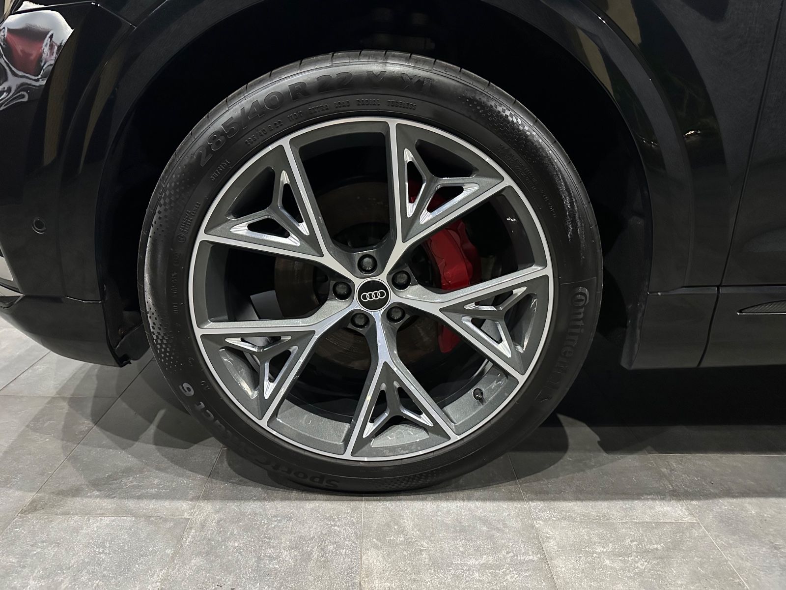 Audi Q8 quattro Competition S Line / Carbon/ Matrix