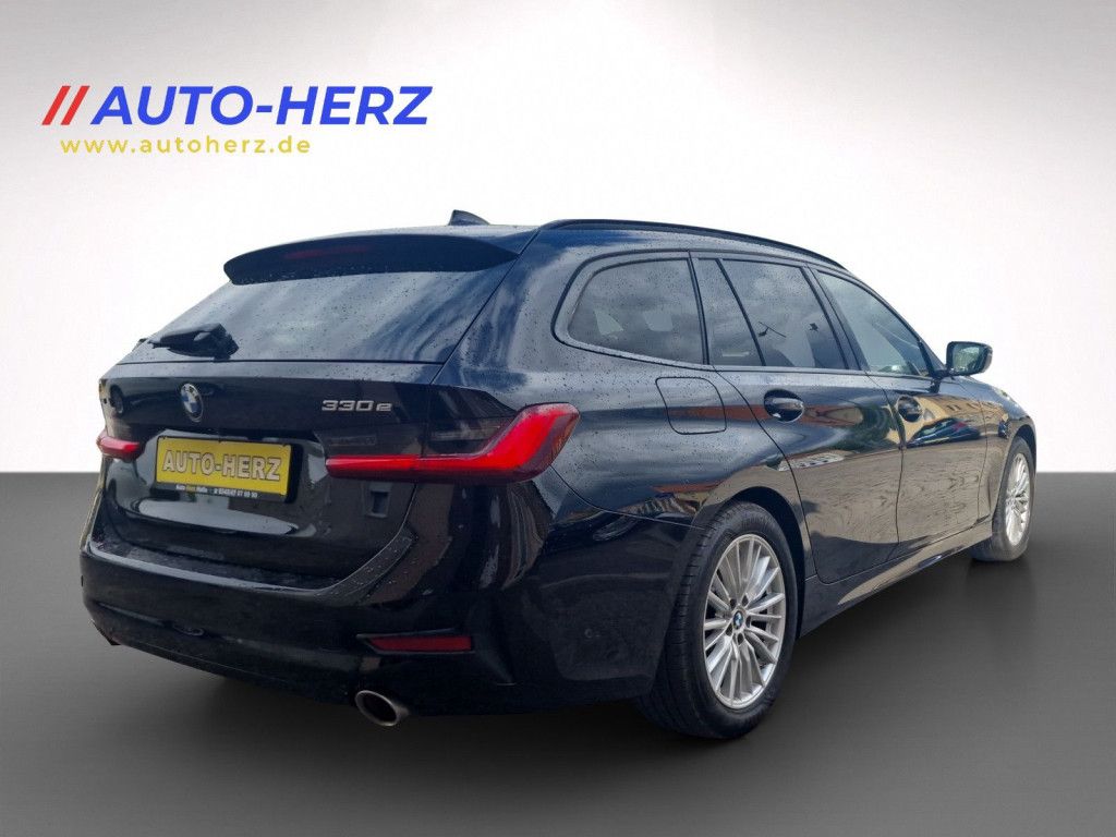 BMW 330e xDrive Touring Sport-Line - Samsaru's Car Outlet