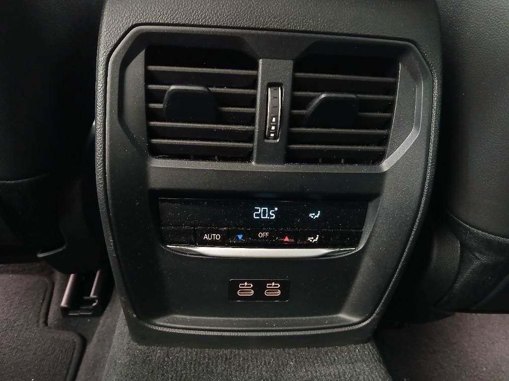BMW 320d touring xDrive M-Sport Innovation - Samsaru's Car Outlet