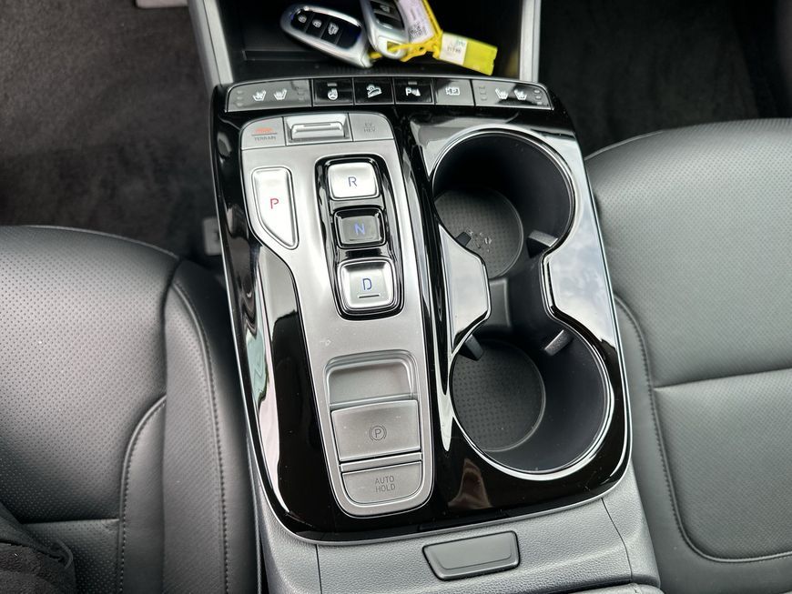 Hyundai TUCSON 1.6 T-GDi Plug-in-Hybrid 4WD Prime - Samsaru's Car Outlet
