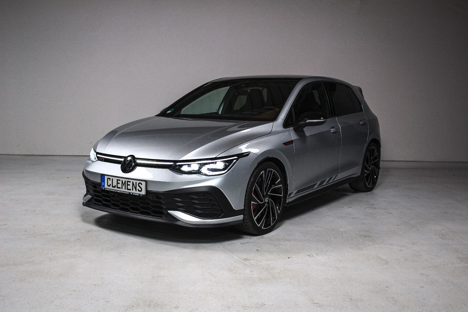Volkswagen Golf GTI Clubsport Black - Samsaru's Car Outlet