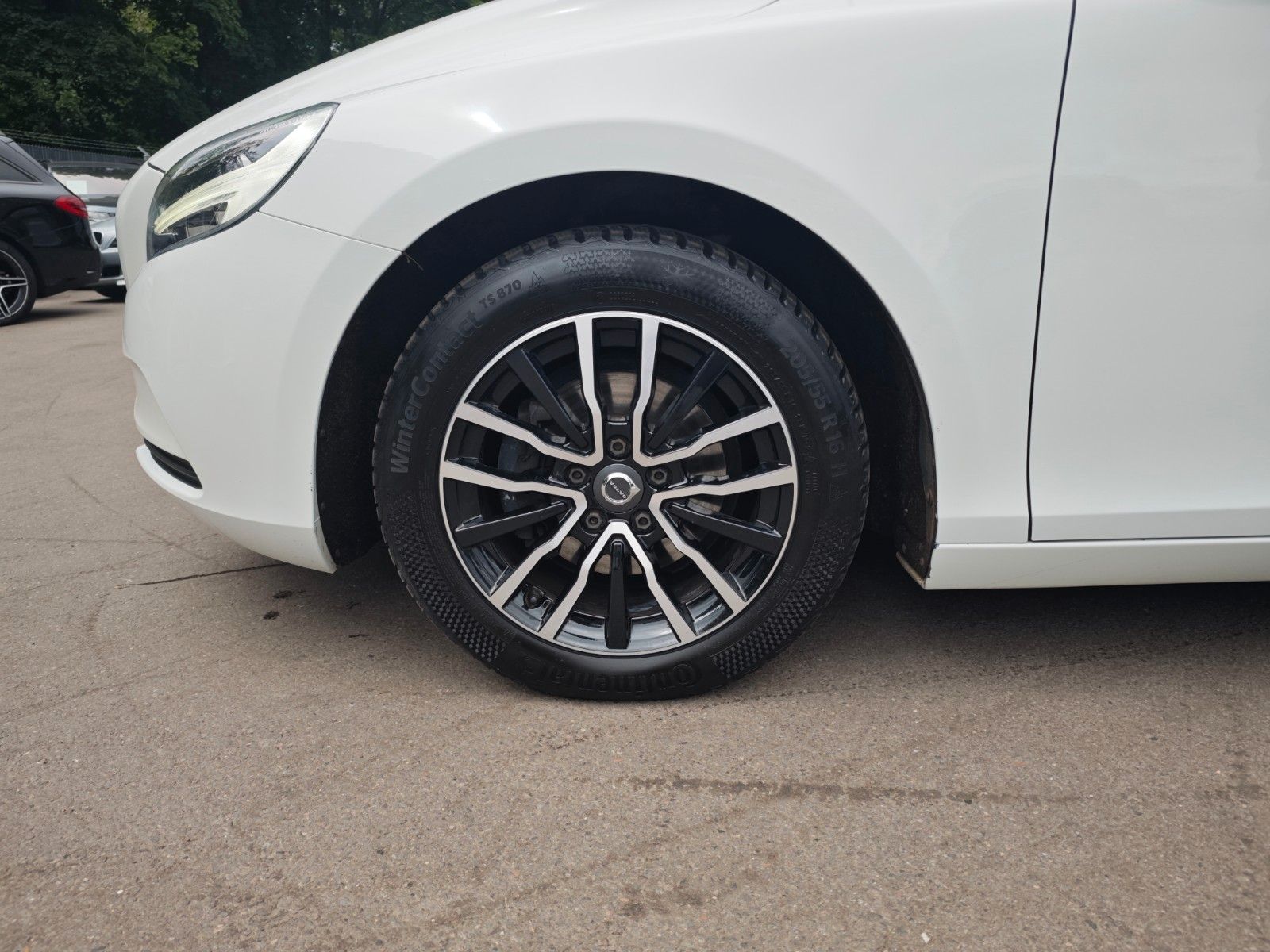 Volvo V40 2.0d MOMENTUM*NAVI*PDC*VOLL-LED*KLIMAAUTO.*