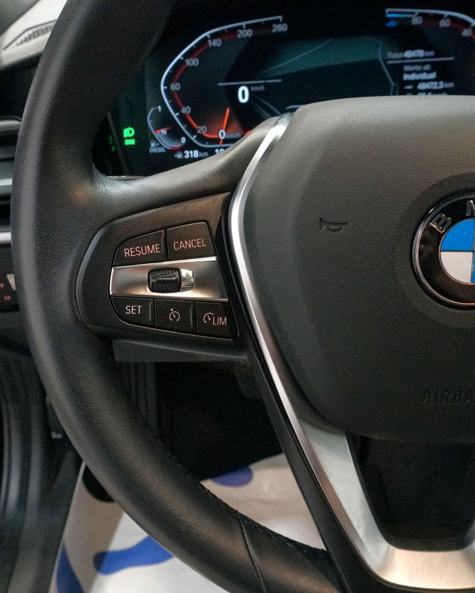 BMW 320 d xDrive - Samsaru's Car Outlet