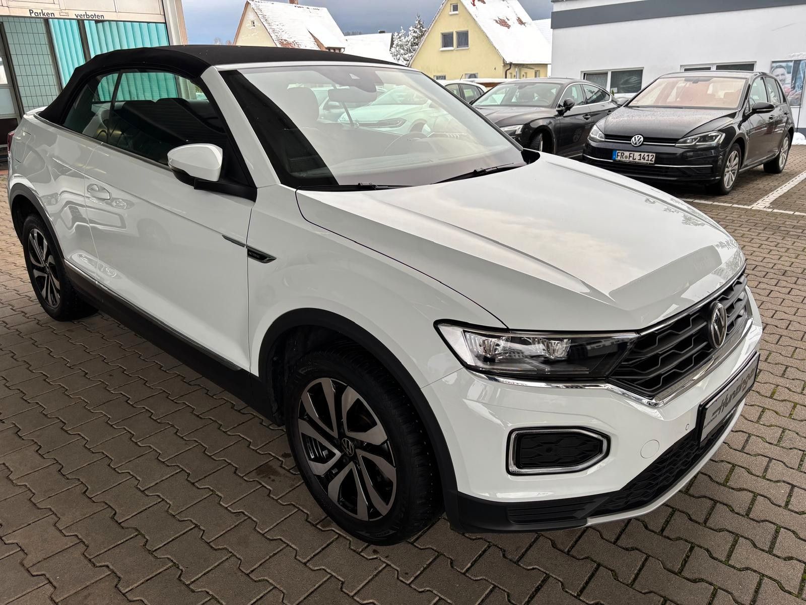 Volkswagen T-Roc Active 1.5 TSI DSG - Samsaru's Car Outlet