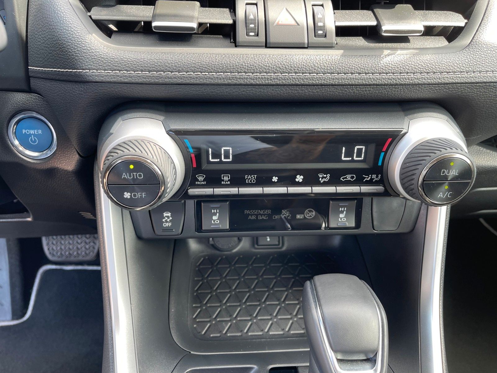 Toyota RAV 4 RAV4 Hybrid 4x2 Business Edition - Samsaru's Car Outlet
