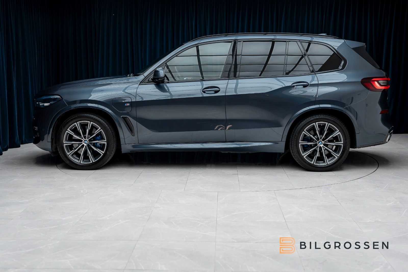 BMW X5 xDrive45e M Sport Pano H/K HUD Tow 360° ACC