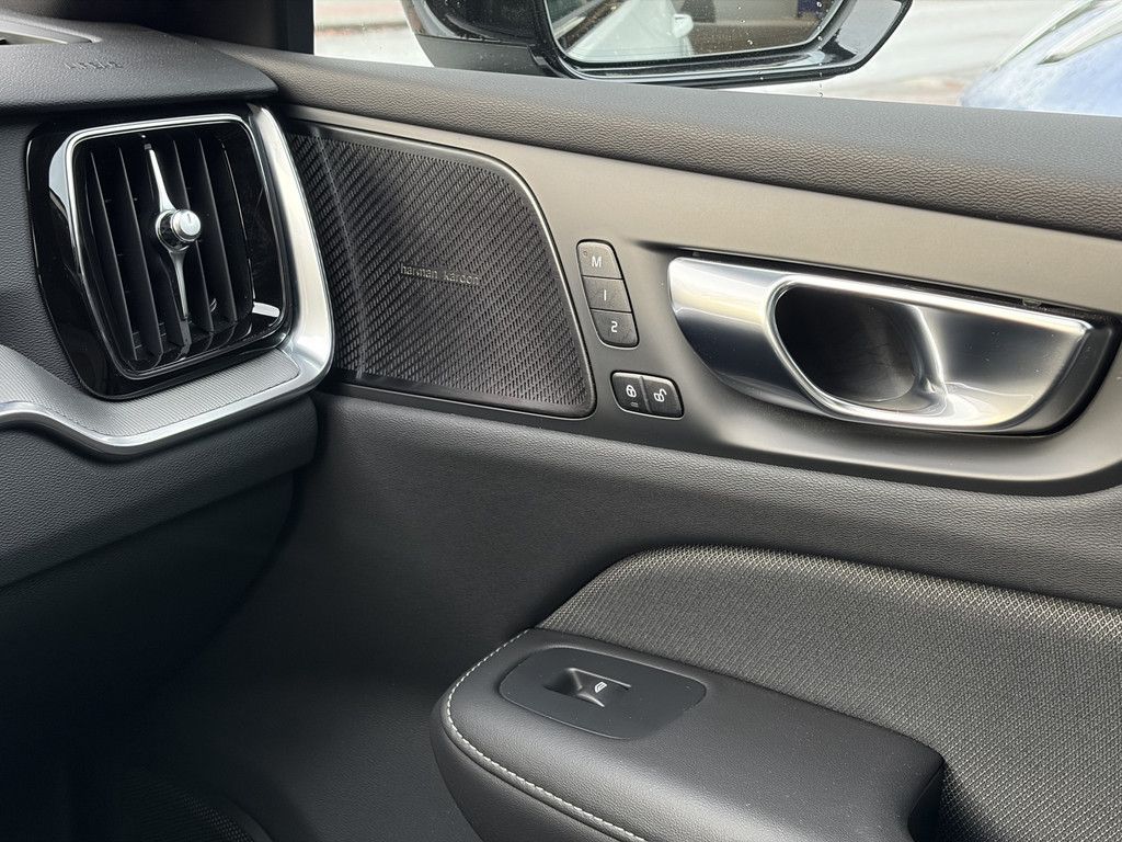 Volvo V60 T8 AWD Geartronic Recharge Plug-In Hybrid