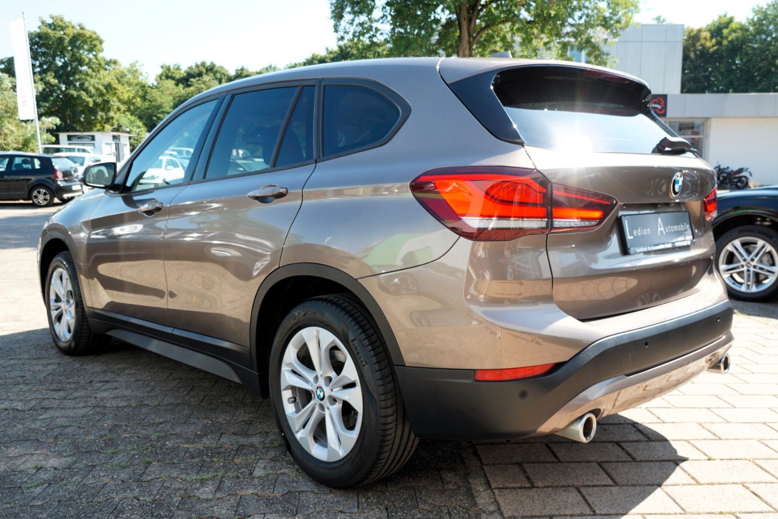 BMW X1 xDrive 18 d Advantage - Samsaru's Car Outlet