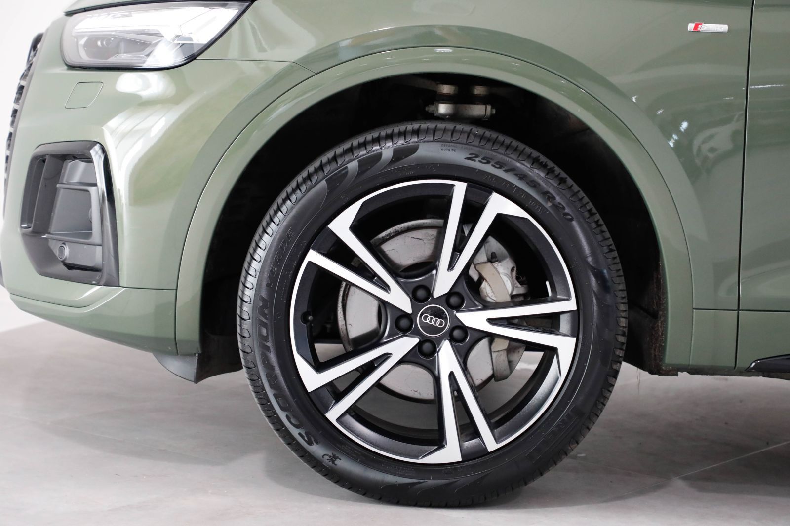 Audi Q5 Sportback 40 TDI quattro S line - Samsaru's Car Outlet