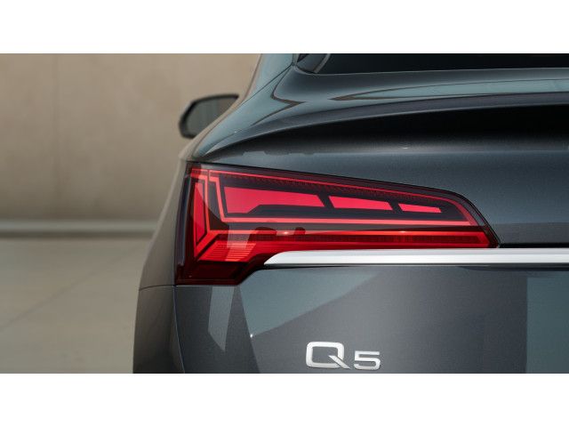 Audi Q5 Sportback 40 TDI quattro S line S tronic - Samsaru's Car Outlet