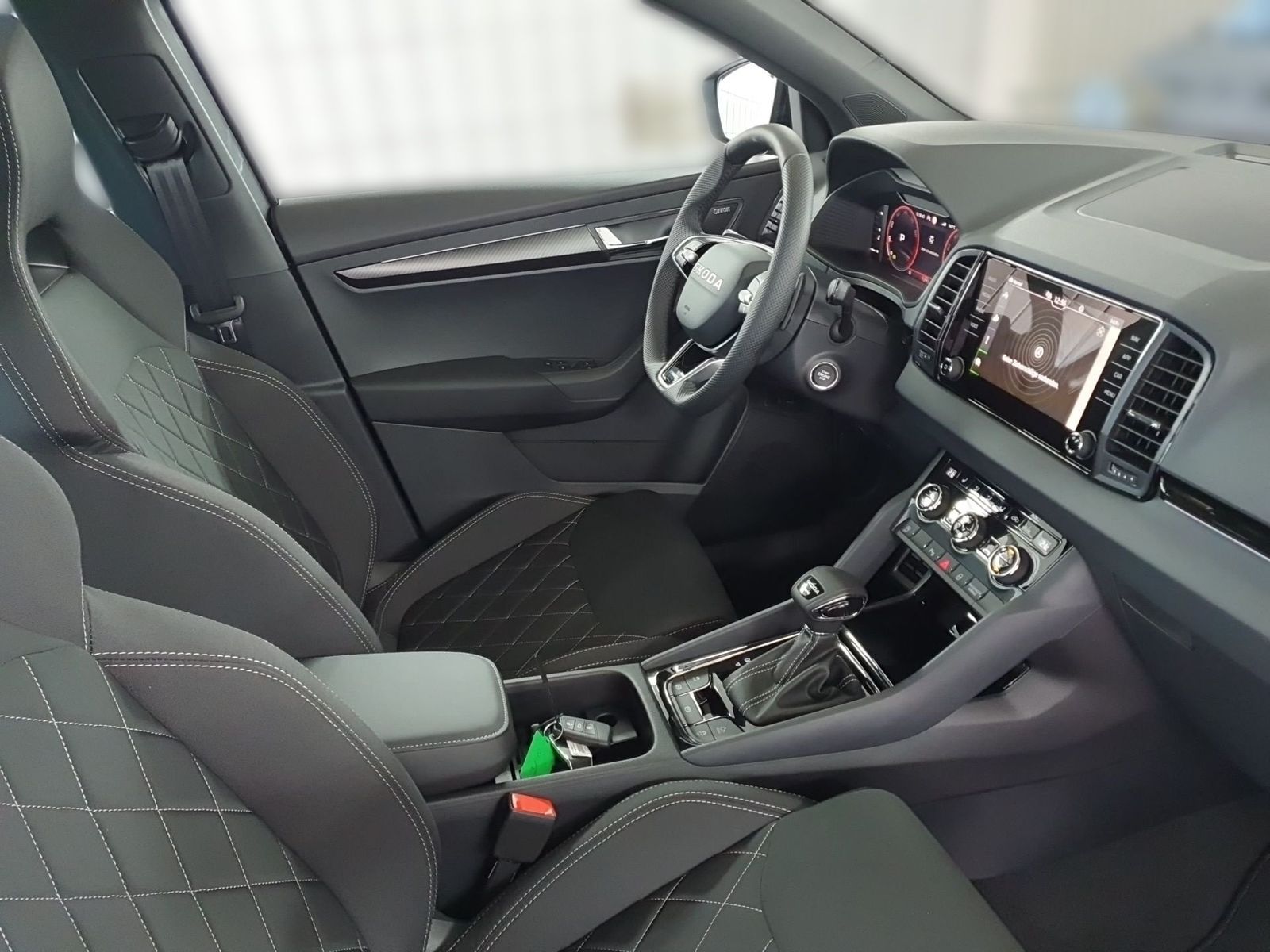 Skoda KAROQ 2.0 TSI 4x4 DSG Sportline Panodach AHK