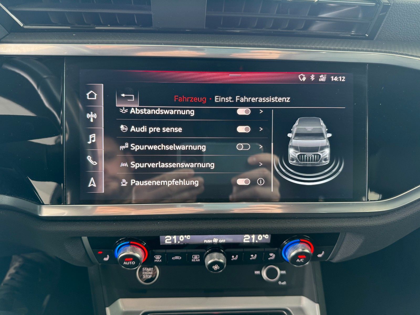 Audi Q3 45TFSI qu S tronic - Samsaru's Car Outlet