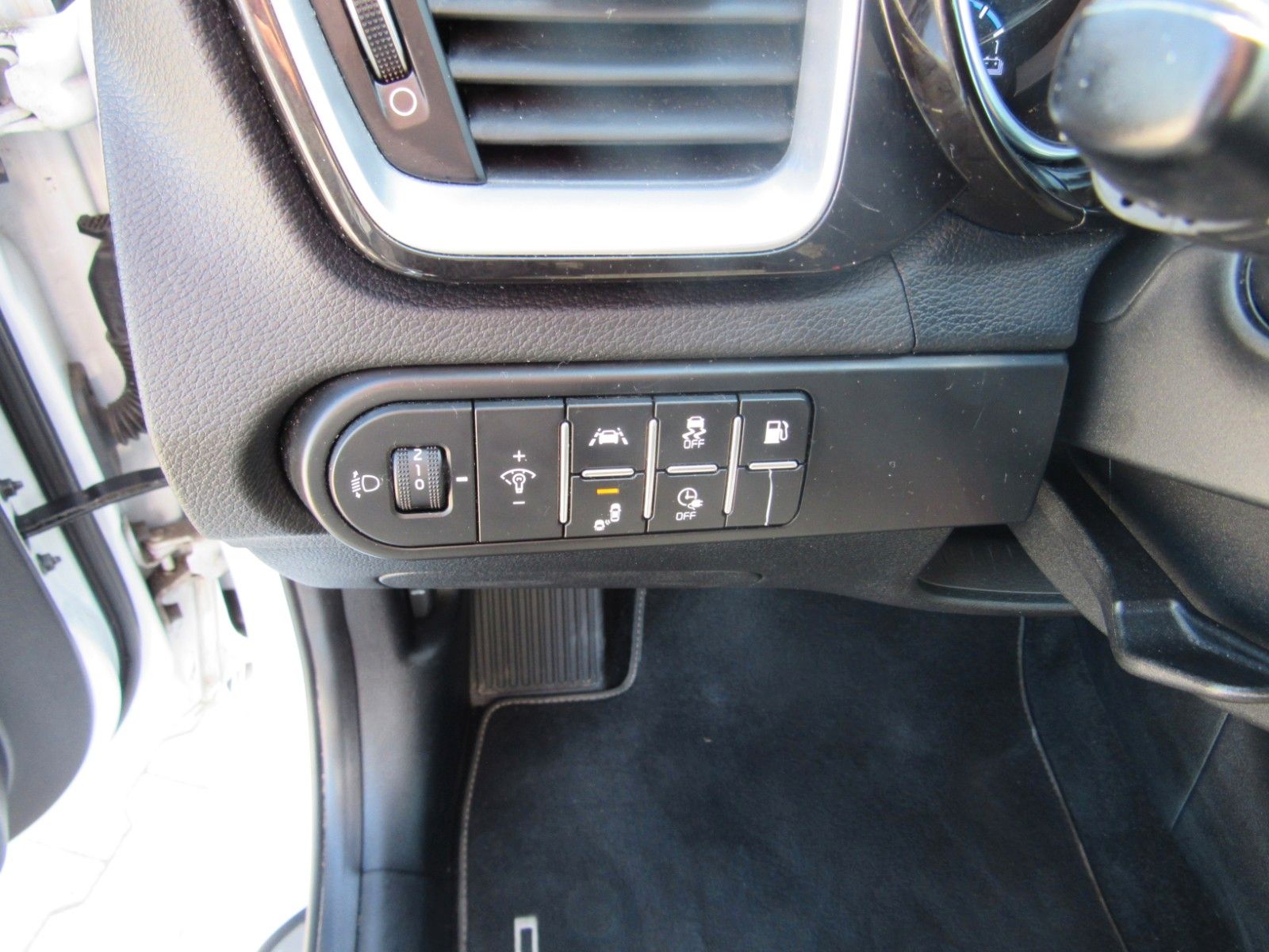 Kia Ceed Sportswagon 1.6 PHEV Spirit - Samsaru's Car Outlet