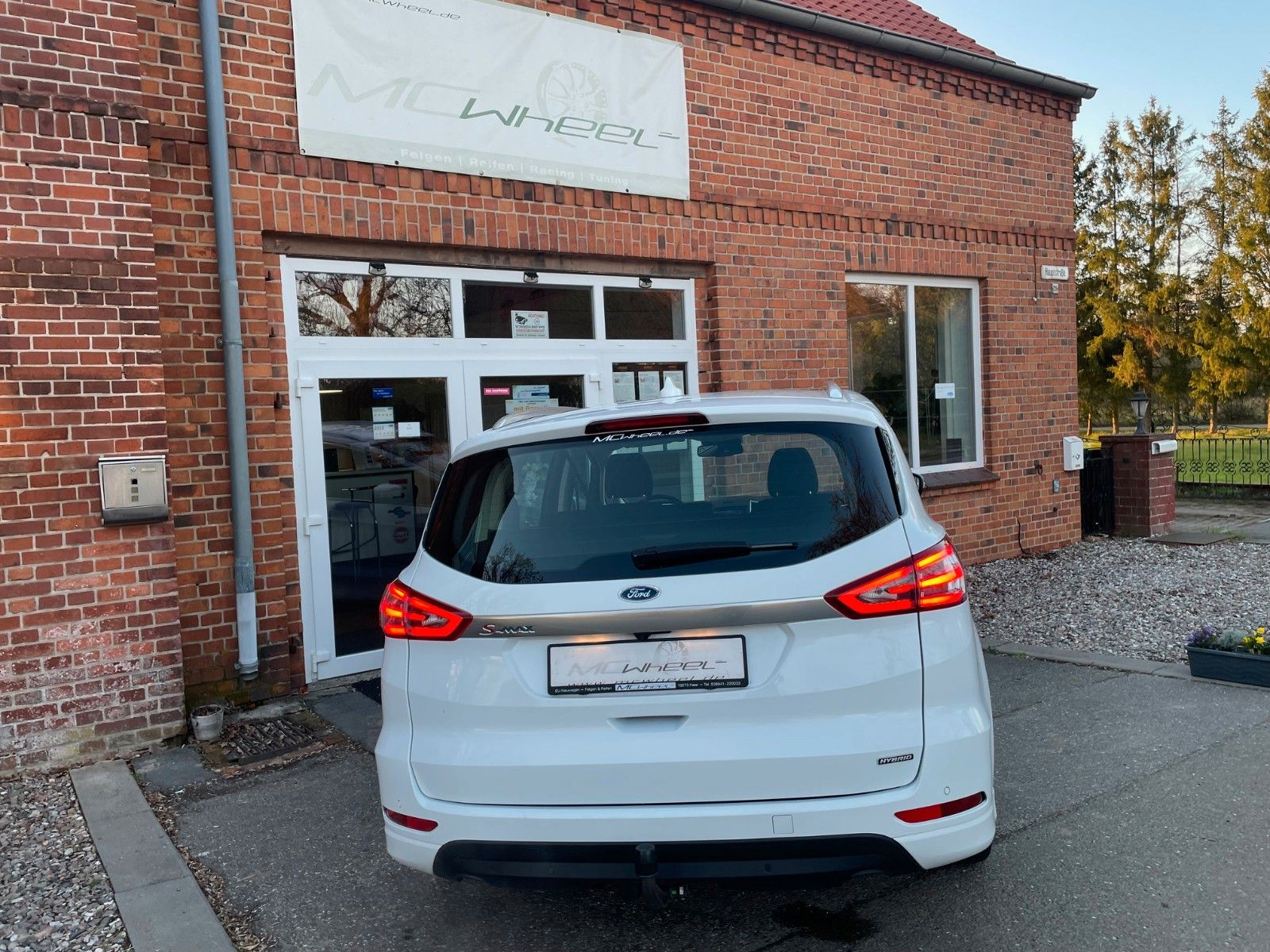 Ford S-Max S-MAX Hybrid Titanium AHK Kamera ACC