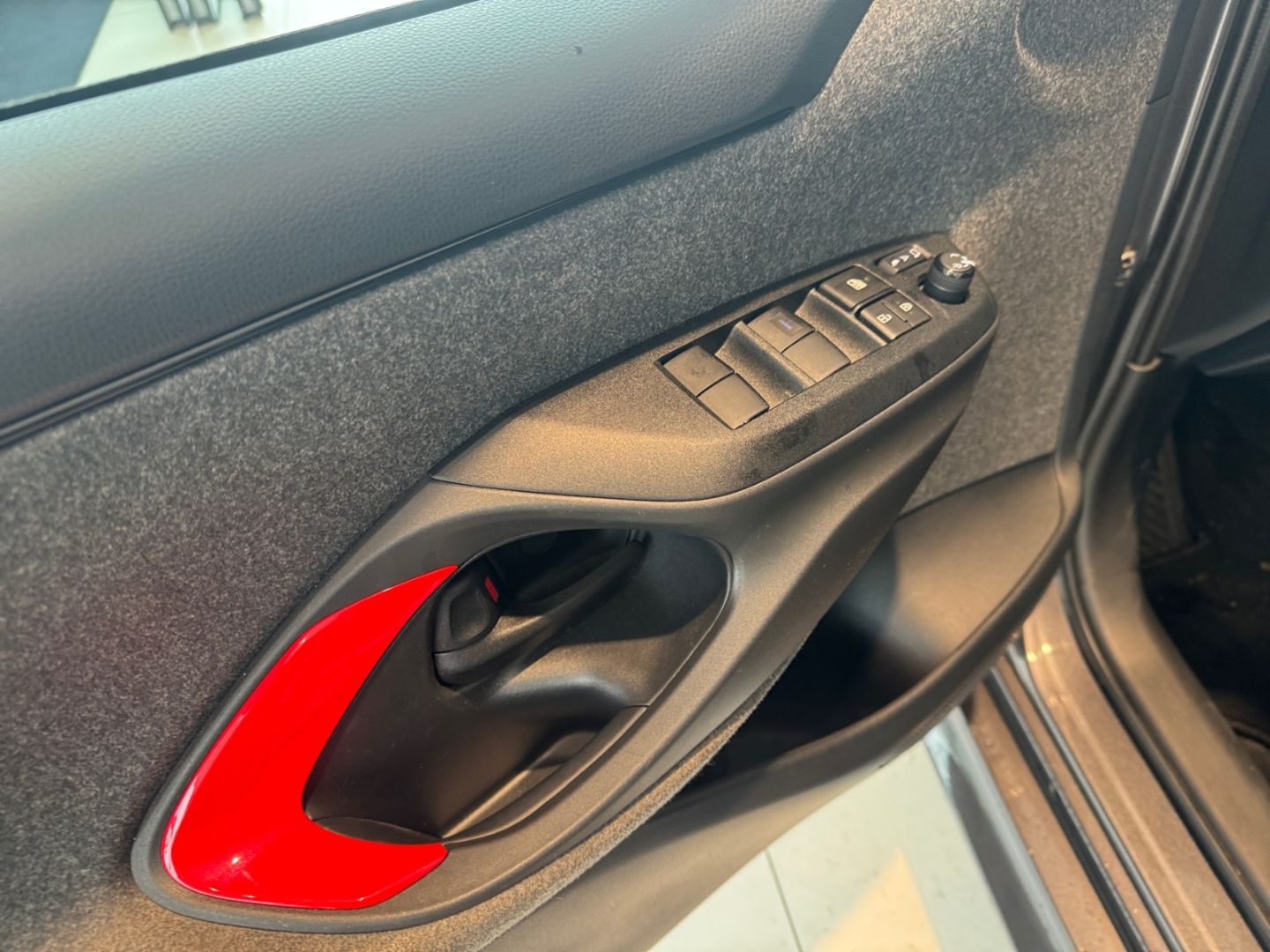 Toyota Yaris Hybrid 1.5 Tokyo Spirit *LED*CarPlay*RCam*