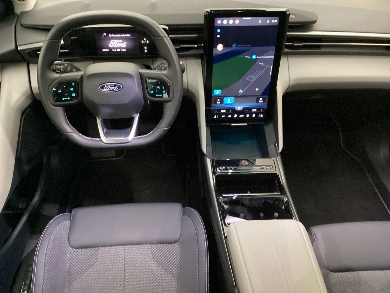 Ford Explorer AWD 79kWh Auto./360-KAMERA/ACC/HEAD-UP/