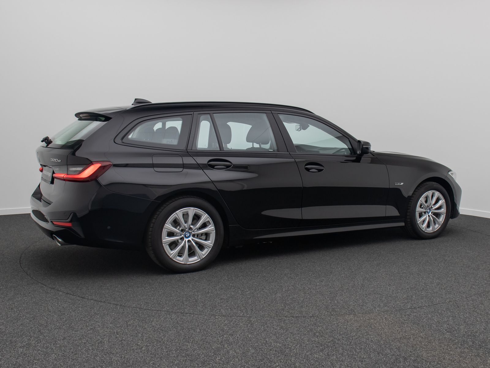 BMW 320e - Samsaru's Car Outlet