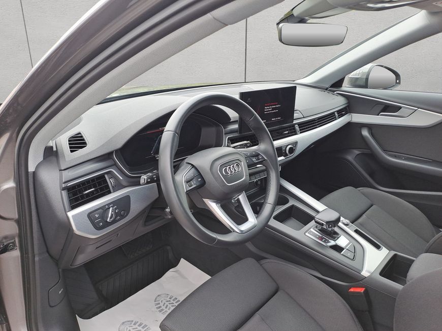 Audi A4 Avant 35 TDI S tronic S line - Samsaru's Car Outlet