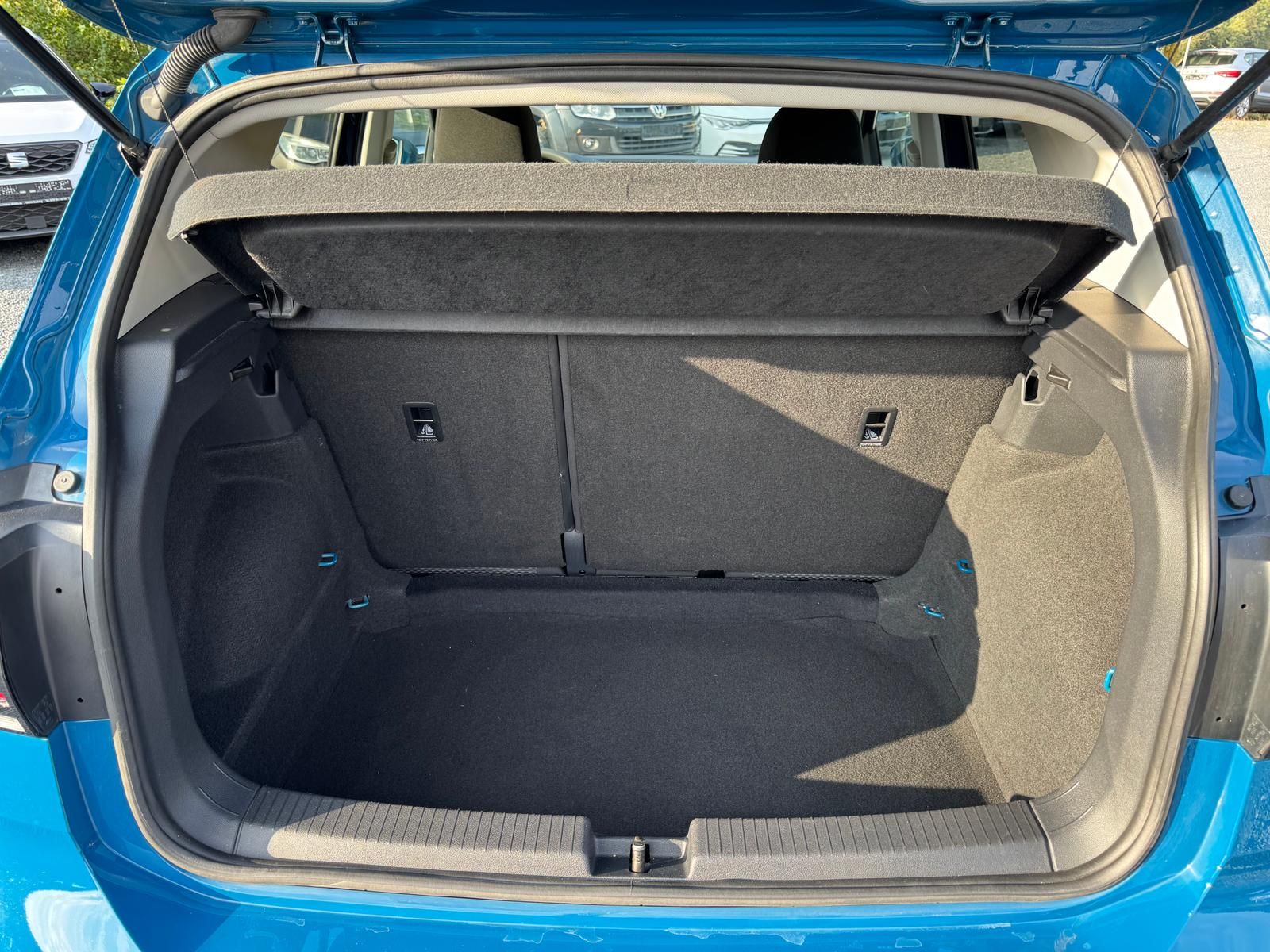 Volkswagen T-Cross 1.0 TSI DSG Trendline - Samsaru's Car Outlet