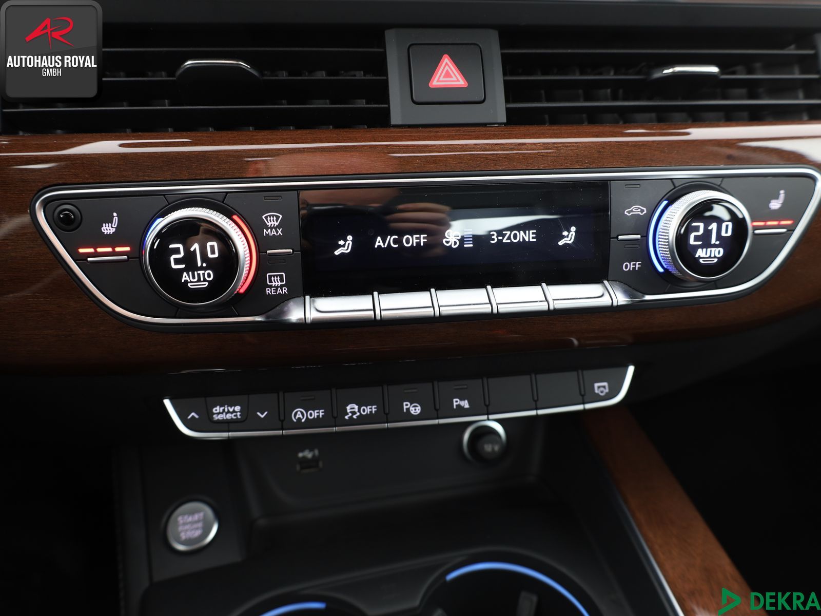 Audi A4 Limousine 45 TFSI qu S LINE - Samsaru's Car Outlet