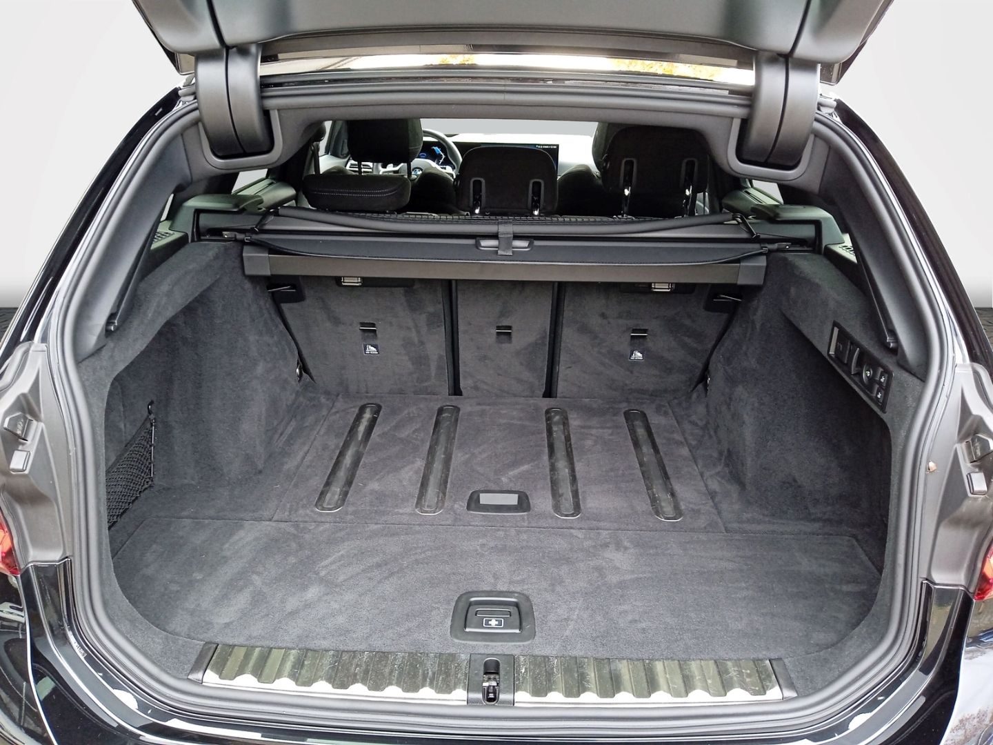 BMW 320 d xDrive Tour. MSport*DAB*LED*HiFi*Park-Assi