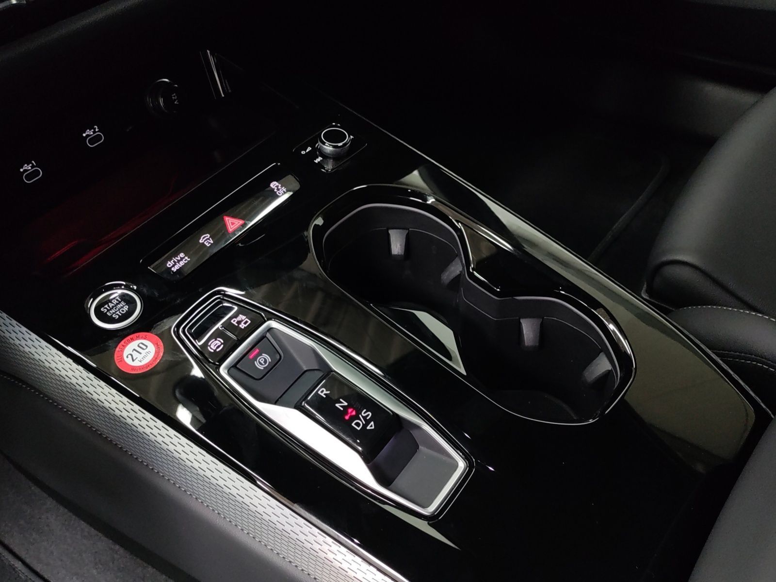 Audi A5 Limousine A5 Limo e-HYBRID S LINE LM19 AHK BF