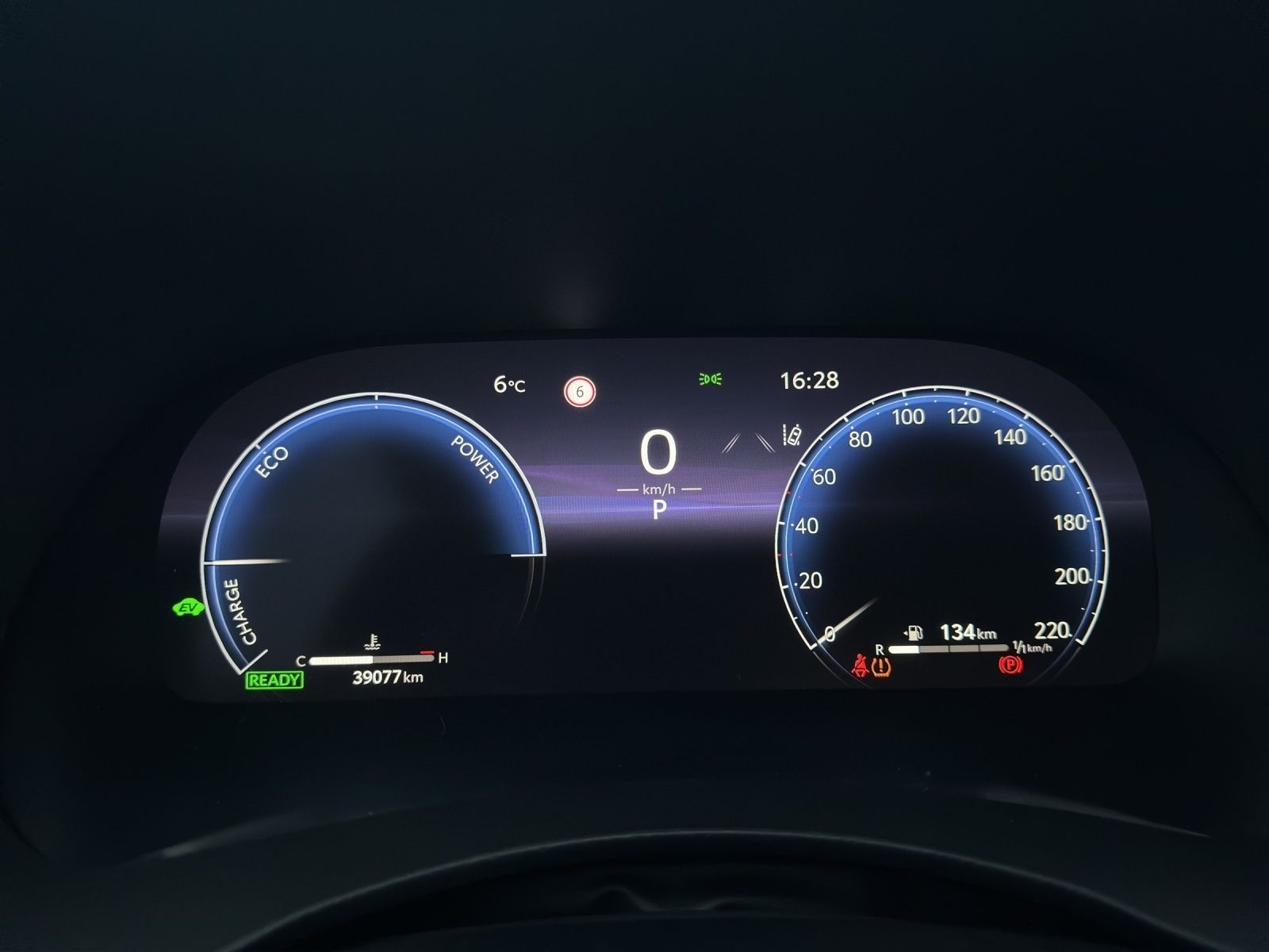 Toyota Highlander Hybrid Luxury 7 SITZER+AHK+LEDER+HuD